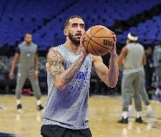 PP电子官方-直播吧：前NBA球员特雷弗林-奎因已经与广东完成签约